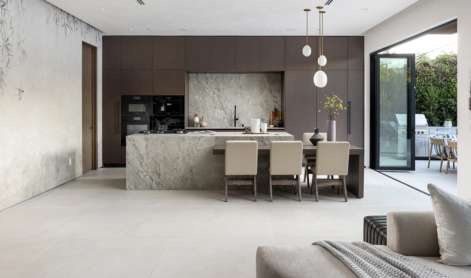 Warm Contemporary Kitchen