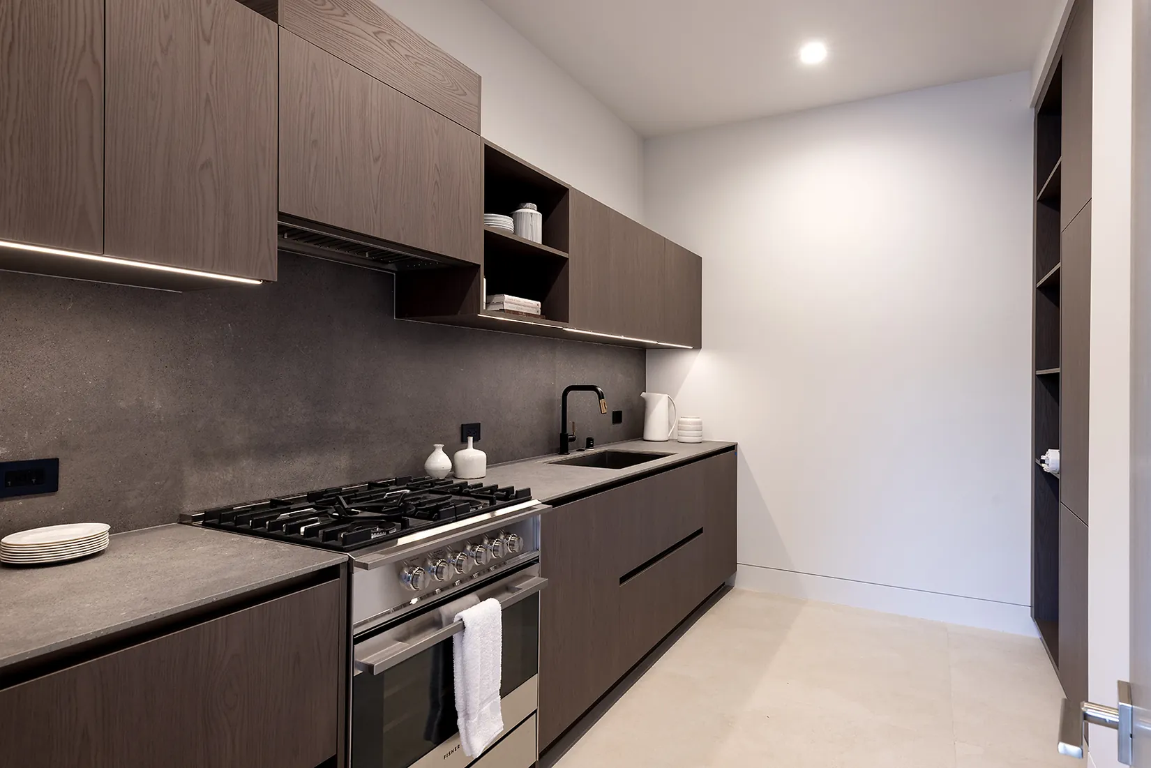 Compact Oak Kitchen